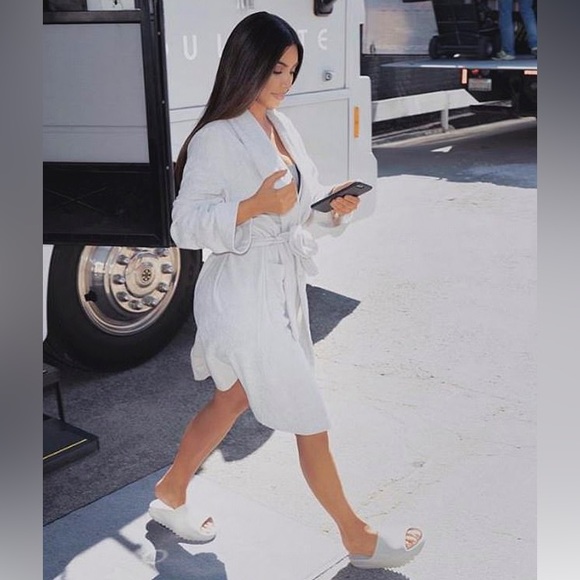 YEEZY SLIDE Bone Off White - Picture 11 of 11